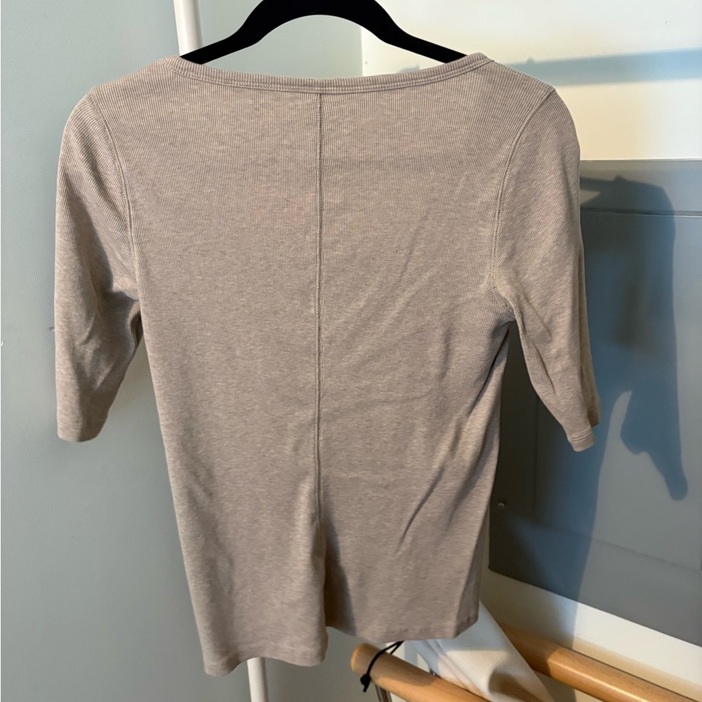 Everlane Luxe Rib Scoop Neck Tee in Tan Size L - Picture 5 of 5